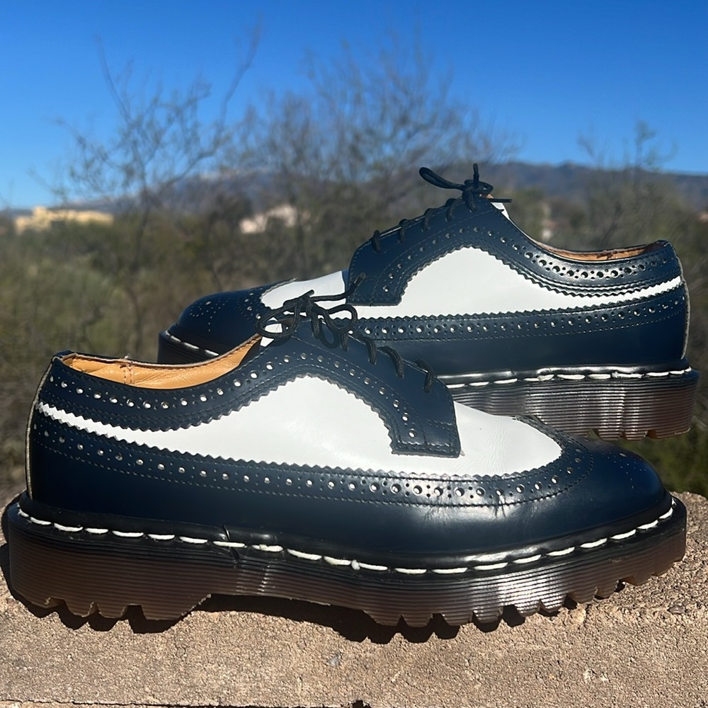 🏴󠁧󠁢󠁥󠁮󠁧󠁿 MIE Blue & White Dr. Martens Vintage Brogue Wingtip Oxfords UK 6